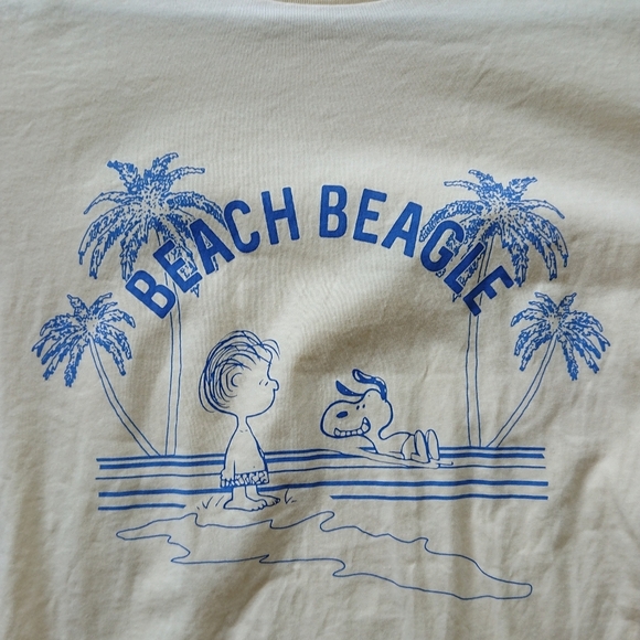 Uniqlo light yellow UT Peanuts Beach Beagle 100% cotton size S - Picture 10 of 11